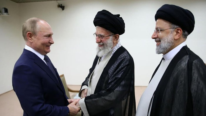 Russia Hopes Iran-Israel Truce Holds as Putin Receives Khamenei’s Message